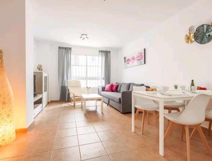 Apartamento Con Patio Y Piscina Cerca De Sevilla La Algaba Eksteriør bilde